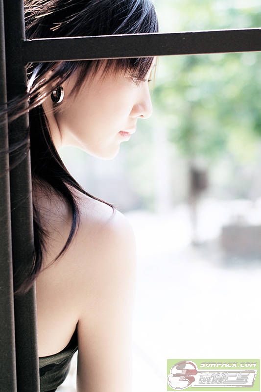 dvubb 图片点击可在新窗口打开查看